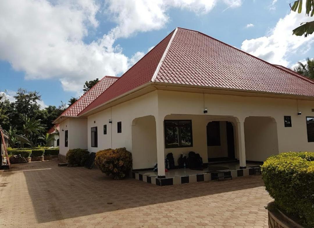Parkbridge Resort Mto wa Mbu Kültér fotó